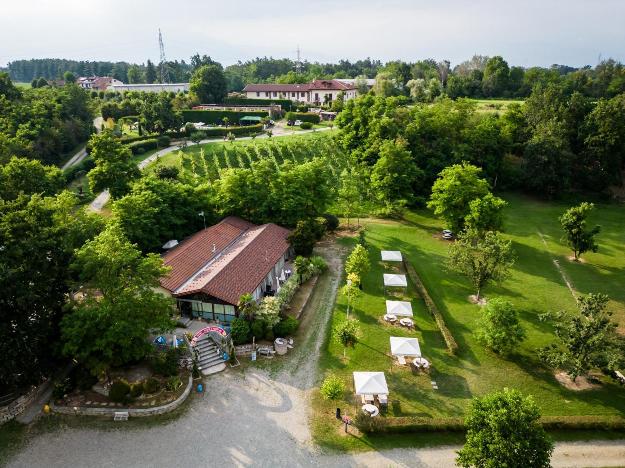 Agriturismo Parco Campofelice Lombardore Bagian luar foto