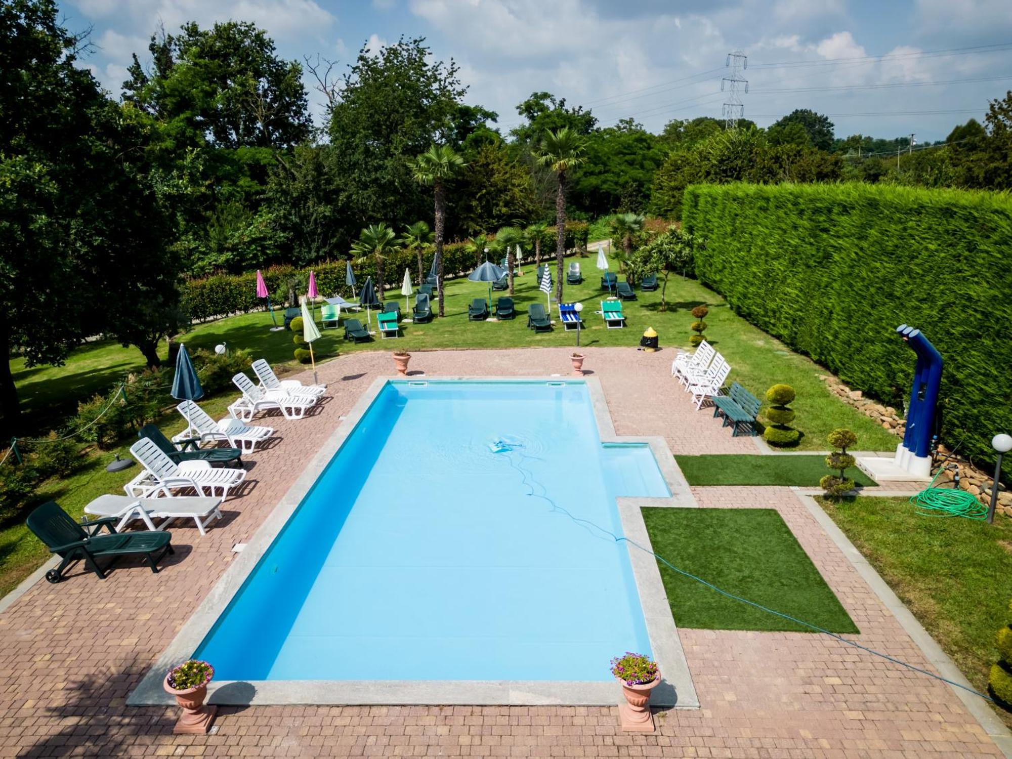 Agriturismo Parco Campofelice Lombardore Bagian luar foto