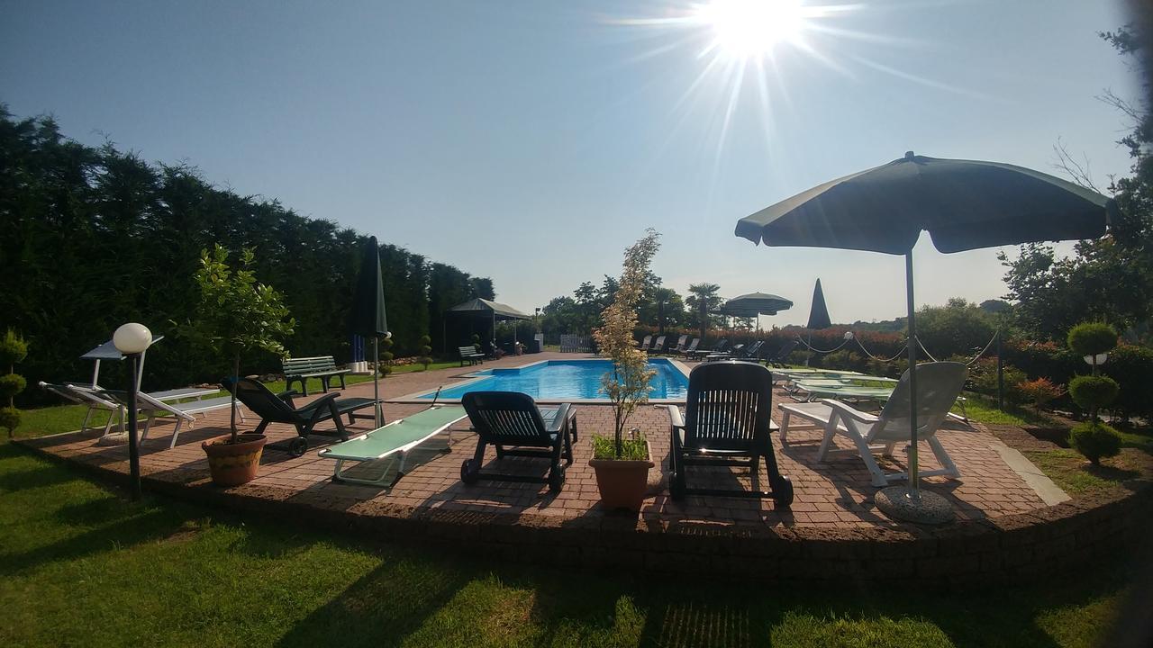 Agriturismo Parco Campofelice Lombardore Bagian luar foto